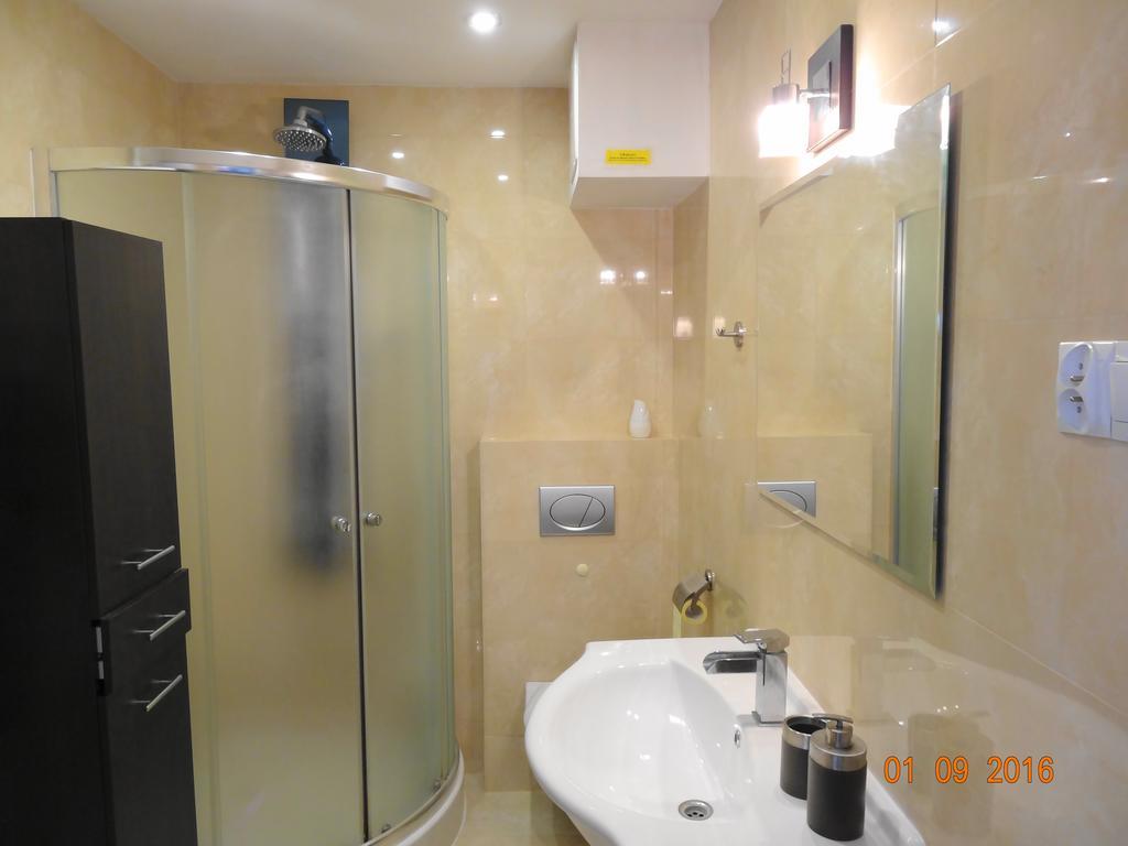Apartament Krysztalowy Krynica-Zdrój Esterno foto